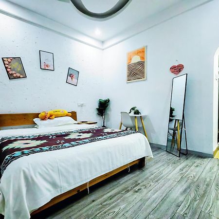 Lumingju Homestay 張家界市 エクステリア 写真