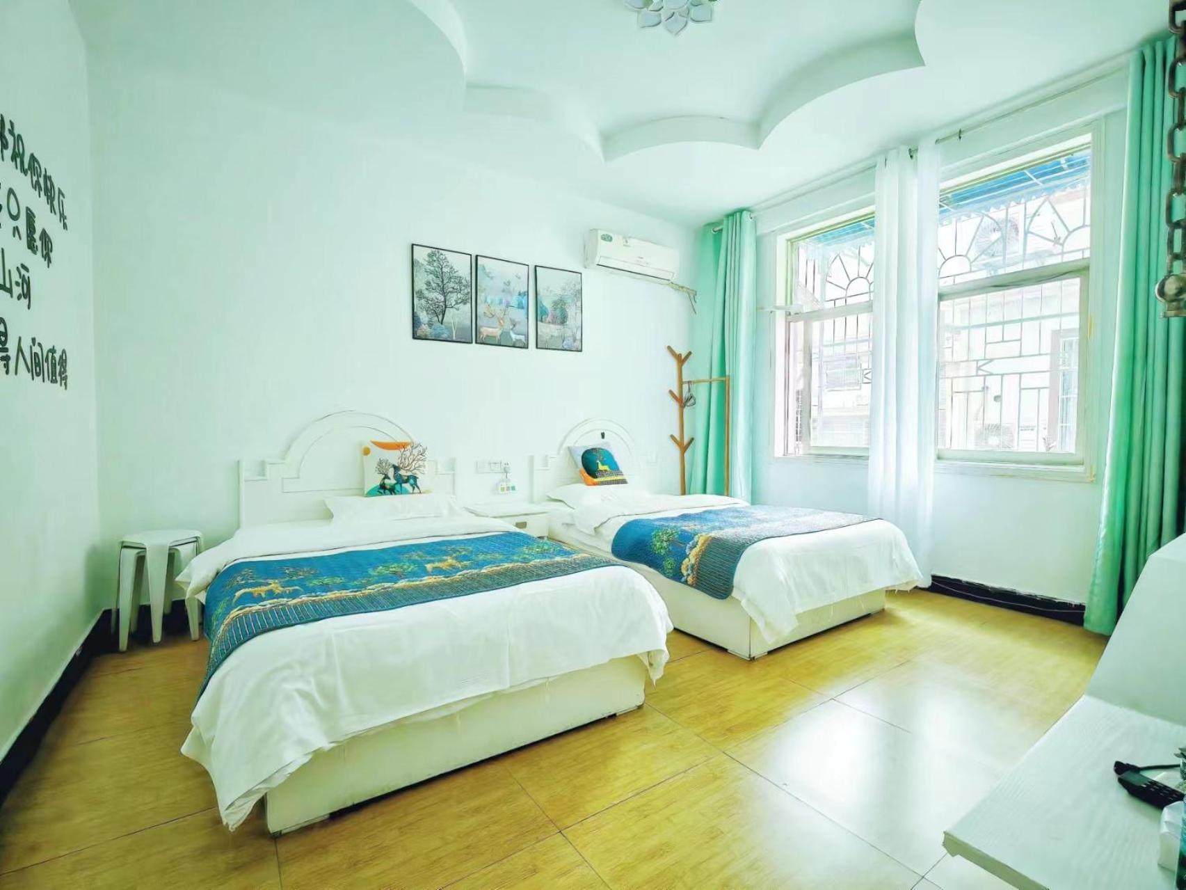 Lumingju Homestay 張家界市 エクステリア 写真
